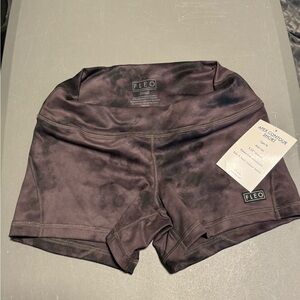 Fleo apex contour new with tags